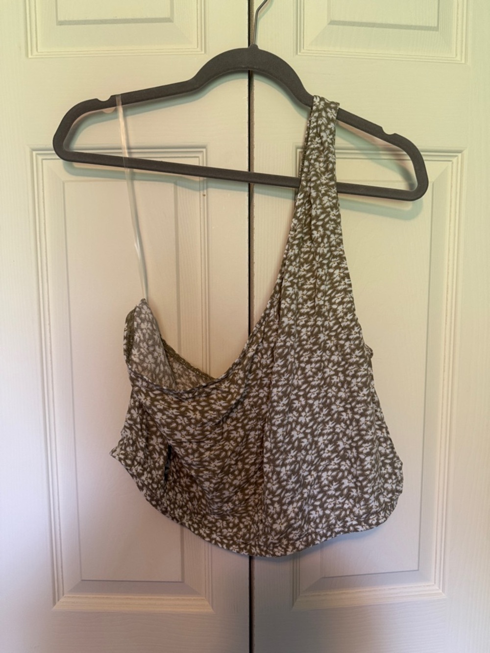 NWT AE One Shoulder top